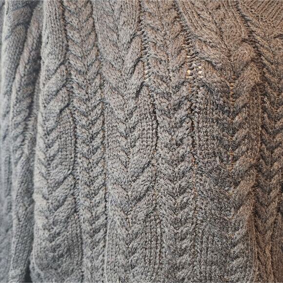 Forever 21 Bkack One Shoulder Cable Knit Sweater Trendy Sweater Size M - Picture 6 of 7